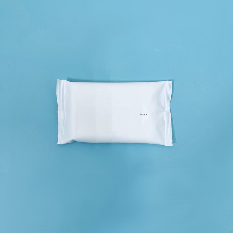 使い捨てウェットトイレットペーパー（200mm×135mm）8枚入り