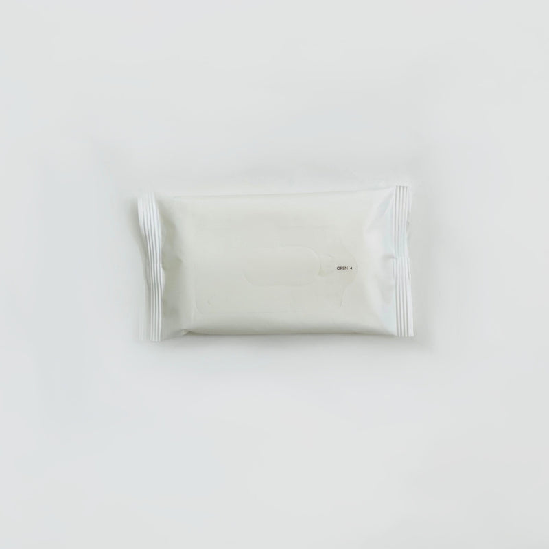 使い捨てウェットトイレットペーパー（200mm×135mm）8枚入り